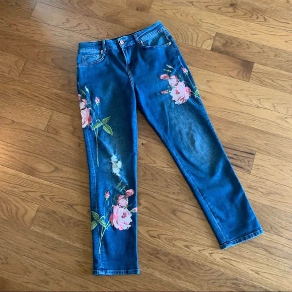 Floral Embroidered Blue Jeans - Picture 2 of 9